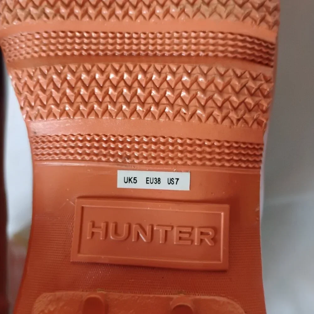 Hunter Boots Rain Tall Glossy Wellies Like New Rare Sunset Ombre Coral Yellow 7 - Picture 14 of 16